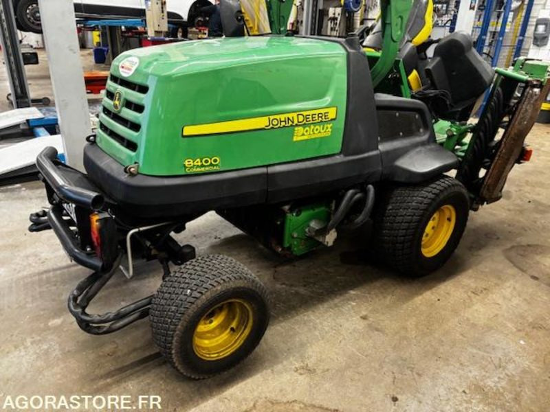 TONDEUSE HELICOIDALE JOHN DEERE 8400-ROULANTE-1521 HEURES. - Градинарска косилка: слика 5 TONDEUSE HELICOIDALE JOHN DEERE 8400-ROULANTE-1521 HEURES. - Градинарска косилка: слика 5