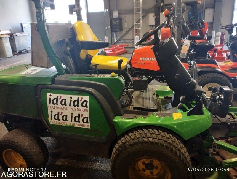 TONDEUSE JOHN DEERE 1565 - Градинарска косилка: слика 2 TONDEUSE JOHN DEERE 1565 - Градинарска косилка: слика 2