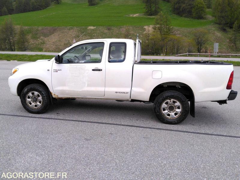 TOYOTA HILUX - Комби кипер: слика 4 TOYOTA HILUX - Комби кипер: слика 4