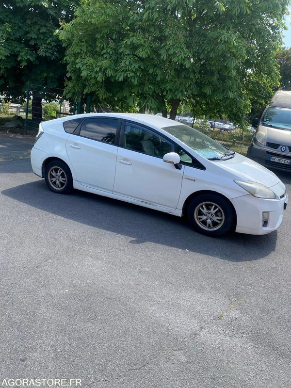 TOYOTA PRIUS HYBRIDE 2/ELECRIQUE/ESS/GPL- 2012- 400000 - Автомобил: слика 2 TOYOTA PRIUS HYBRIDE 2/ELECRIQUE/ESS/GPL- 2012- 400000 - Автомобил: слика 2