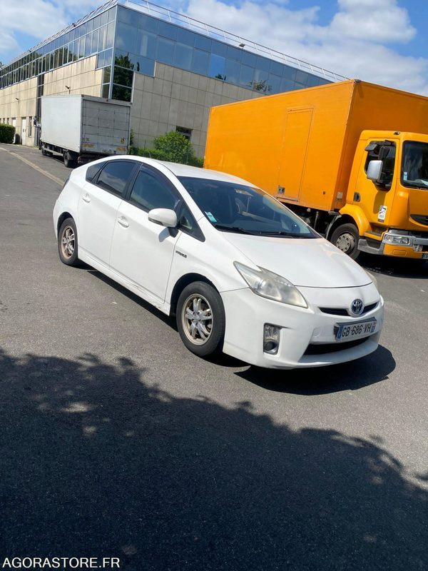 TOYOTA PRIUS HYBRIDE 2/ELECRIQUE/ESS/GPL- 2012- 400000 - Автомобил: слика 1 TOYOTA PRIUS HYBRIDE 2/ELECRIQUE/ESS/GPL- 2012- 400000 - Автомобил: слика 1