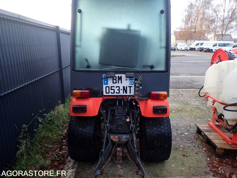 TRACTEUR KUBOTA BX2350 - Трактор: слика 4 TRACTEUR KUBOTA BX2350 - Трактор: слика 4
