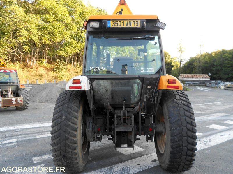 TRACTEUR RENAULT ERGOS 446 - Трактор: слика 1 TRACTEUR RENAULT ERGOS 446 - Трактор: слика 1