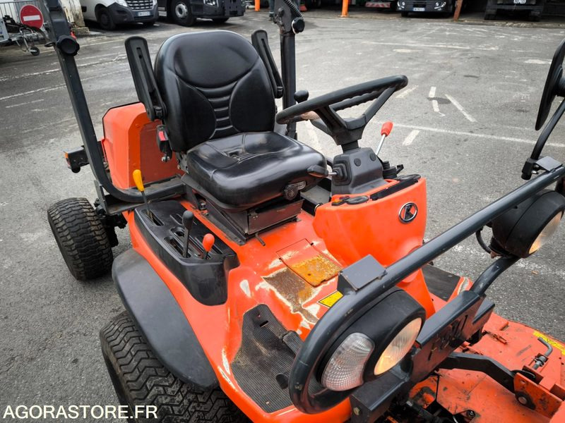 Tondeuse KUBOTA F3680 3688 heures 2013 - Градинарска косилка: слика 2 Tondeuse KUBOTA F3680 3688 heures 2013 - Градинарска косилка: слика 2