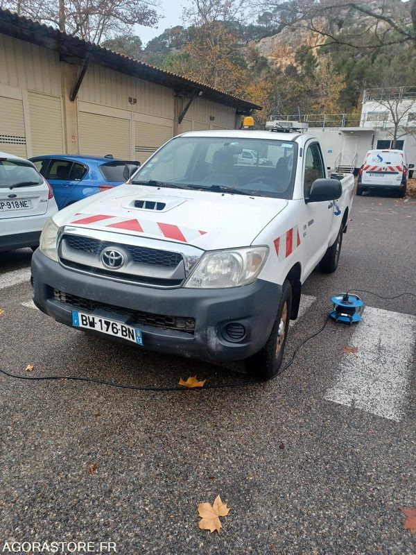 Toyota Hilux - 2011 - 251000kms - BW-176-BN - Пикап: слика 1 Toyota Hilux - 2011 - 251000kms - BW-176-BN - Пикап: слика 1
