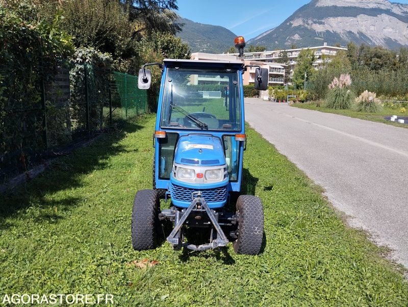 Tracteur ISEKI TH4330FH - Трактор: слика 2 Tracteur ISEKI TH4330FH - Трактор: слика 2