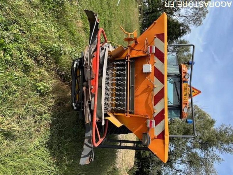 Tracteur Massey Ferguson FAF30 de 2005 5900h - Трактор: слика 3 Tracteur Massey Ferguson FAF30 de 2005 5900h - Трактор: слика 3