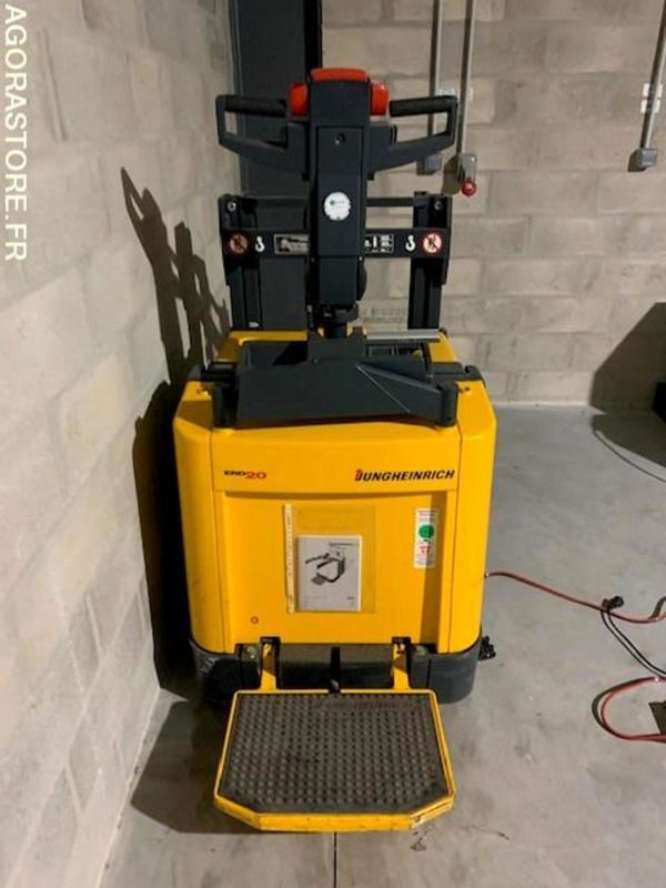 Transpalette électrique sur batteries déchargées. JUNGHEINRICH - Вилушкар за палети: слика 4 Transpalette électrique sur batteries déchargées. JUNGHEINRICH - Вилушкар за палети: слика 4