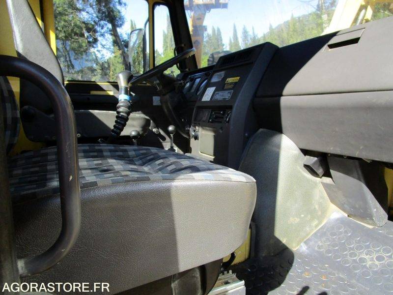 Unimog U140 - 1994 - 115 000km - TRES BON ETAT - Ровокопач: слика 5 Unimog U140 - 1994 - 115 000km - TRES BON ETAT - Ровокопач: слика 5