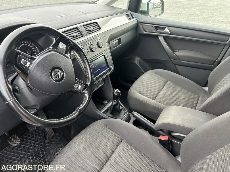 VOLKSWAGEN CADDY MAXI - EG903FN - 2016 - Kilométrage 236.100 km - Мало комбе: слика 5 VOLKSWAGEN CADDY MAXI - EG903FN - 2016 - Kilométrage 236.100 km - Мало комбе: слика 5
