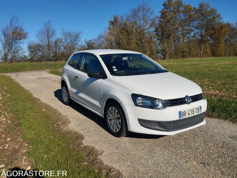 VOLKSWAGEN POLO 1.2 TDI - 149000 KILOMETRE - ANNÉE 2011 - Автомобил: слика 2 VOLKSWAGEN POLO 1.2 TDI - 149000 KILOMETRE - ANNÉE 2011 - Автомобил: слика 2