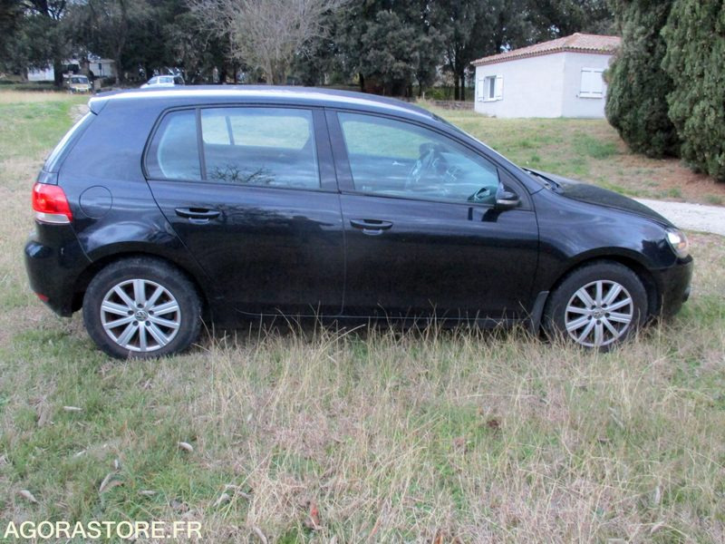 Volkswagen Golf VI 1.6i 102cv Multifuel E85 d'origine RARE - Автомобил: слика 5 Volkswagen Golf VI 1.6i 102cv Multifuel E85 d'origine RARE - Автомобил: слика 5