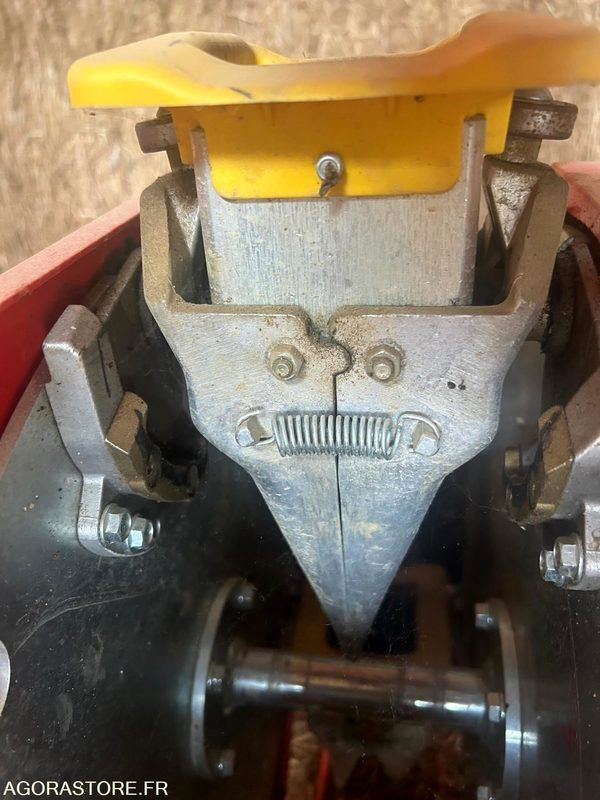 PLANTEUSE CHECCI&MAGLI - 2021 - TRES BON ETAT - Земјоделска машина: слика 5 PLANTEUSE CHECCI&MAGLI - 2021 - TRES BON ETAT - Земјоделска машина: слика 5