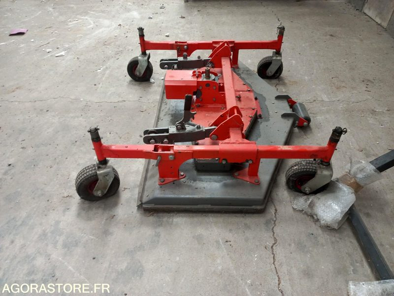 Coupe de tondeuse mulchng Morgneux TMC 150 fixation Kubota - Градинарска косилка: слика 2 Coupe de tondeuse mulchng Morgneux TMC 150 fixation Kubota - Градинарска косилка: слика 2