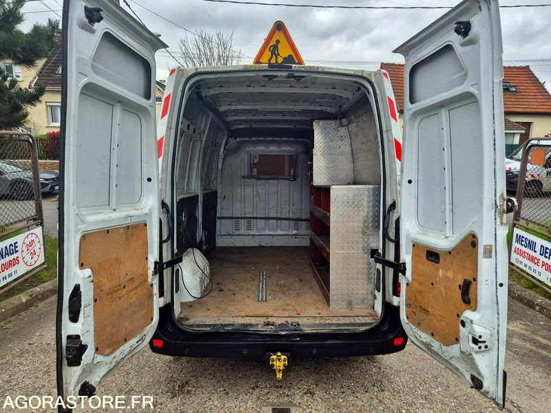 Renault master 2.3 dci 125 cv - 2011 - Товарно комбе: слика 3 Renault master 2.3 dci 125 cv - 2011 - Товарно комбе: слика 3