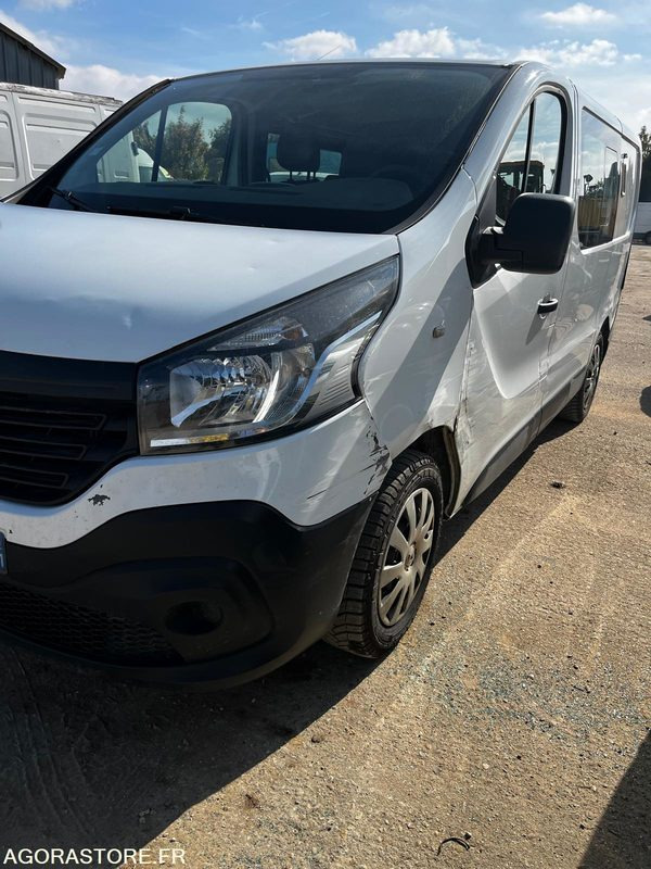 Renault trafic 1.6dci 6places 2019 291000km - Мало комбе: слика 2 Renault trafic 1.6dci 6places 2019 291000km - Мало комбе: слика 2