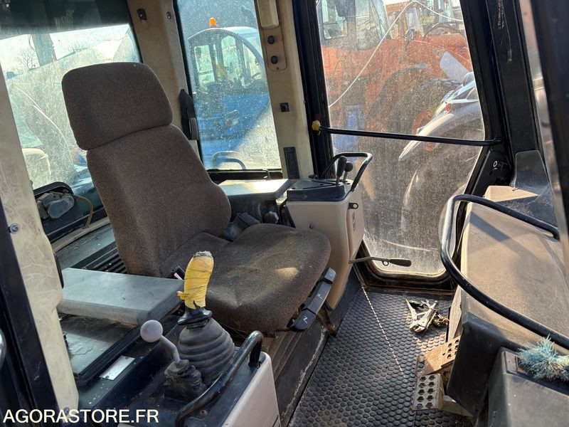 Trax 953c - Натоварувач: слика 3 Trax 953c - Натоварувач: слика 3