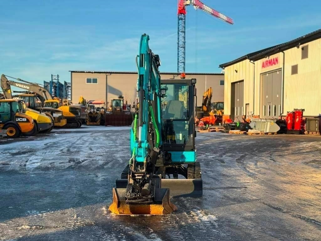 Airman AX 38 U-6 A - Мини багер: слика 2 Airman AX 38 U-6 A - Мини багер: слика 2