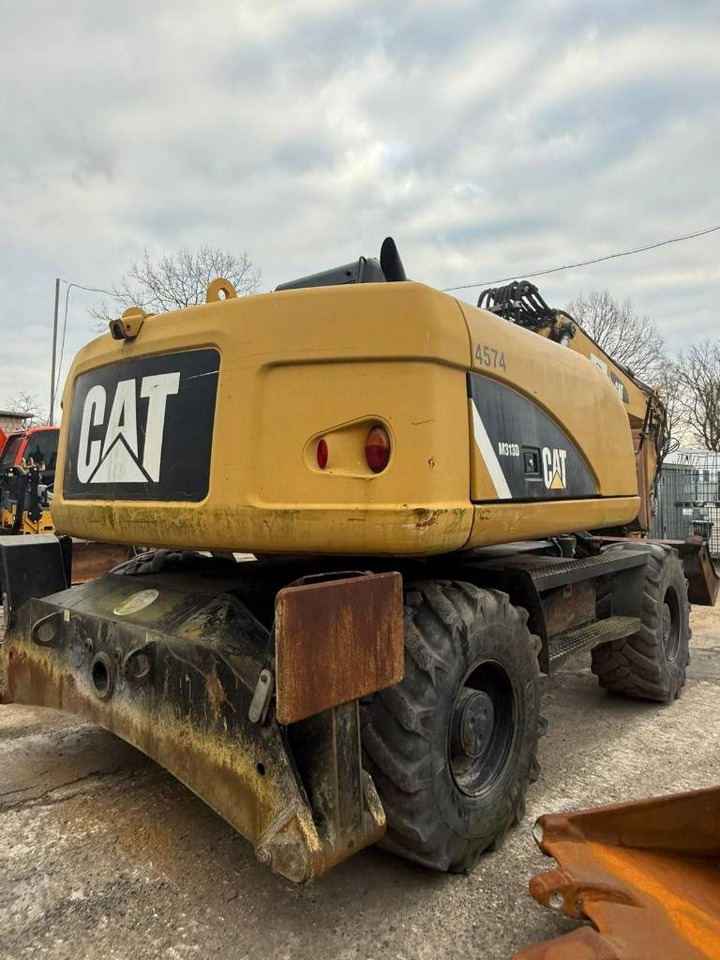 CAT 313D - Багер на тркала: слика 1 CAT 313D - Багер на тркала: слика 1