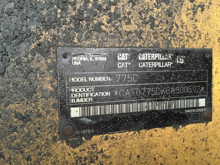 CAT 775 D - Голем истоварувач/ Камион за камења: слика 4 CAT 775 D - Голем истоварувач/ Камион за камења: слика 4