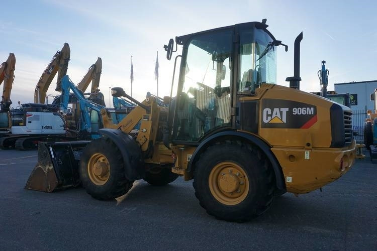 CAT 906 M - Натоварувач на тркала: слика 3 CAT 906 M - Натоварувач на тркала: слика 3