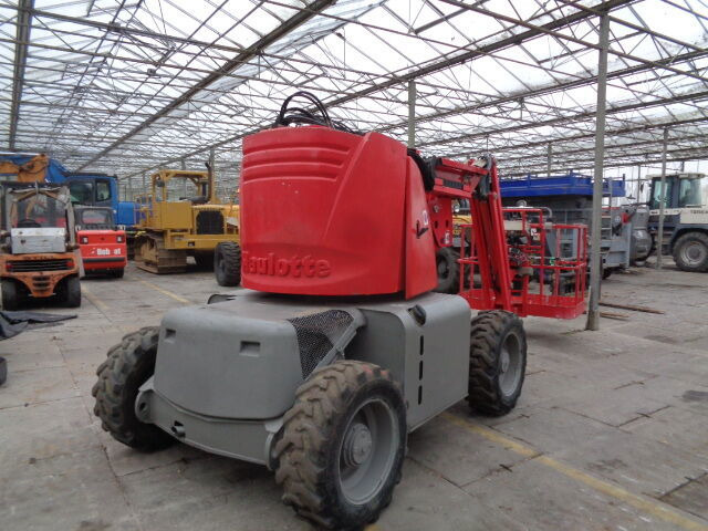 Дигачка зглобна платформа Haulotte HA120: слика 6 Дигачка зглобна платформа Haulotte HA120: слика 6