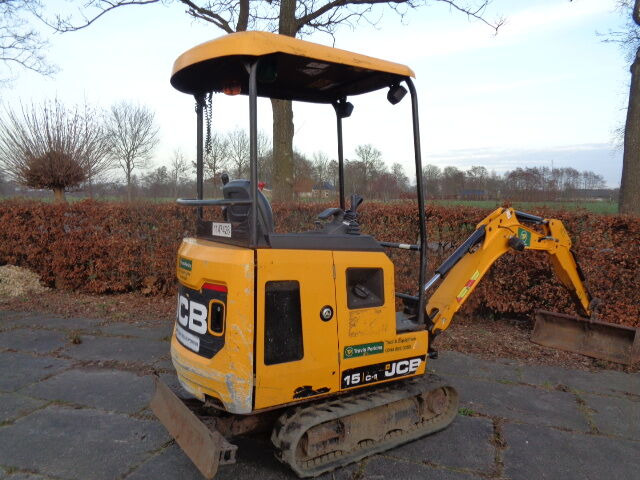 JCB 15C - Мини багер: слика 4 JCB 15C - Мини багер: слика 4
