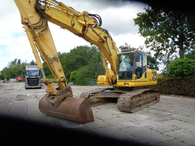 Komatsu PC210 LC-8 - Багер гасеничар: слика 2 Komatsu PC210 LC-8 - Багер гасеничар: слика 2