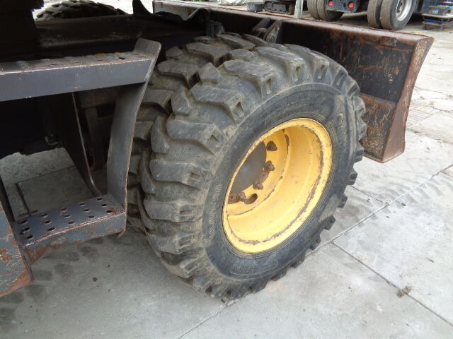 New Holland MH 4.6 - Багер на тркала: слика 5 New Holland MH 4.6 - Багер на тркала: слика 5