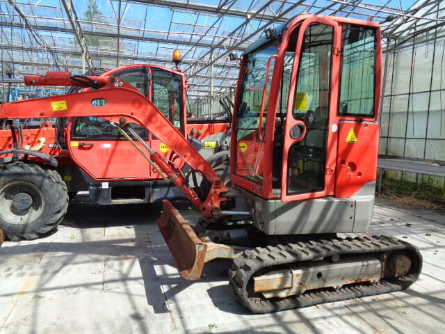 Volvo ECR25D - Мини багер: слика 2 Volvo ECR25D - Мини багер: слика 2