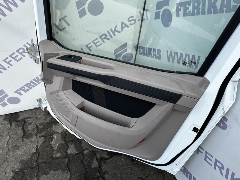 DAF right side - Врата и делови за Камион: слика 3 DAF right side - Врата и делови за Камион: слика 3