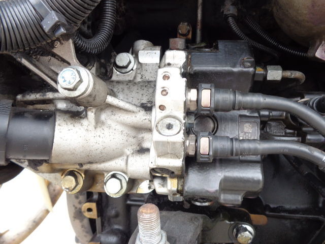 MAN High pressure fuel pump 51111037799 (WORLDWIDE DELIVERY) BOSCH - Пумпа за гориво за Камион: слика 1 MAN High pressure fuel pump 51111037799 (WORLDWIDE DELIVERY) BOSCH - Пумпа за гориво за Камион: слика 1