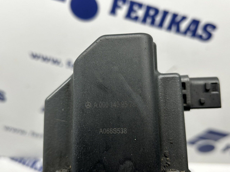 Издувен систем за Камион Mercedes-Benz AdBlue pump: слика 7