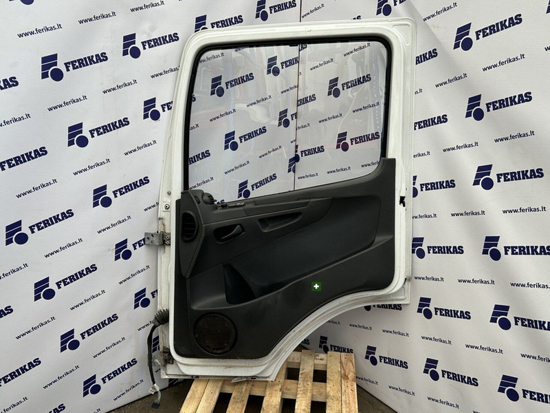 Mercedes-Benz Atego - Врата и делови за Камион: слика 4 Mercedes-Benz Atego - Врата и делови за Камион: слика 4