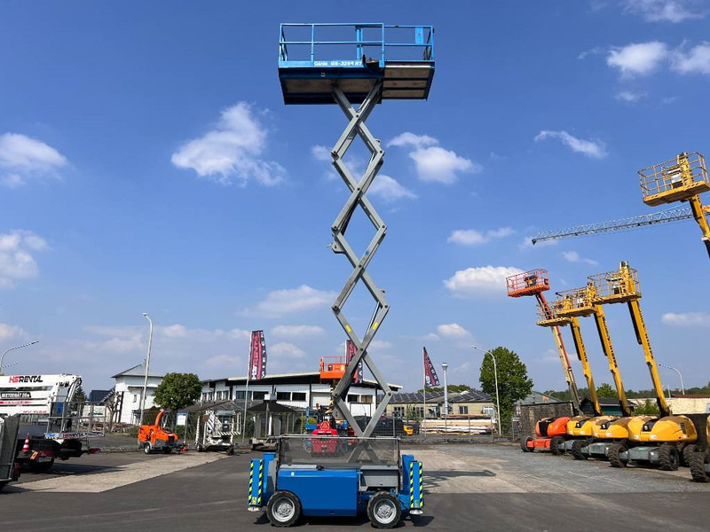 Кревач ножица Genie GS3268 RT diesel 4x4 12m (1480): слика 13 Кревач ножица Genie GS3268 RT diesel 4x4 12m (1480): слика 13