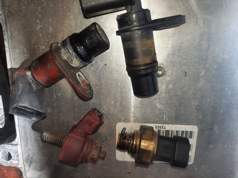 Cummins 239Kvt - Единица за контрола: слика 4 Cummins 239Kvt - Единица за контрола: слика 4