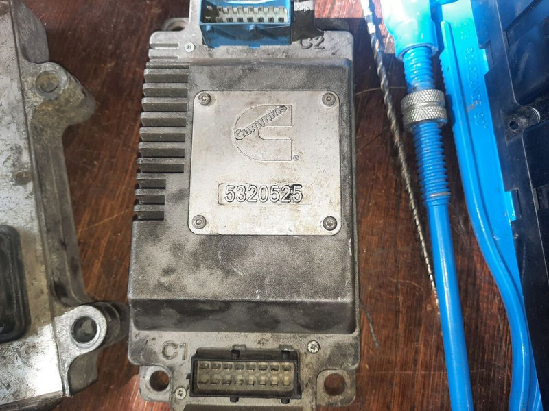 Cummins 239Kvt - Единица за контрола: слика 2 Cummins 239Kvt - Единица за контрола: слика 2
