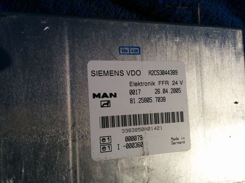 MAN VDO A2C53044389 . 81.25805.7038 .412.413.1.2. - Единица за контрола: слика 1 MAN VDO A2C53044389 . 81.25805.7038 .412.413.1.2. - Единица за контрола: слика 1
