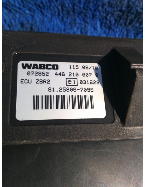 MAN WABCO ECU ZBR2 / 81.25806.7096. - Единица за контрола: слика 2 MAN WABCO ECU ZBR2 / 81.25806.7096. - Единица за контрола: слика 2
