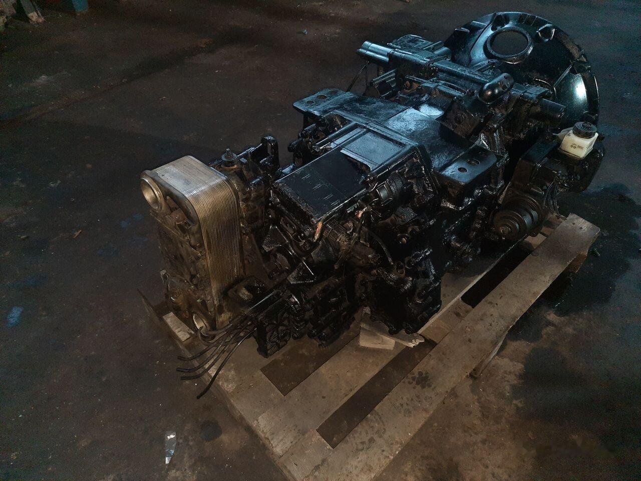 Scania GR875R Scania124 - Менувач за Автобус: слика 2 Scania GR875R Scania124 - Менувач за Автобус: слика 2