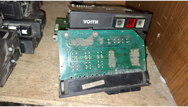 Scania Селектор переключения передач . - Единица за контрола: слика 3 Scania Селектор переключения передач . - Единица за контрола: слика 3