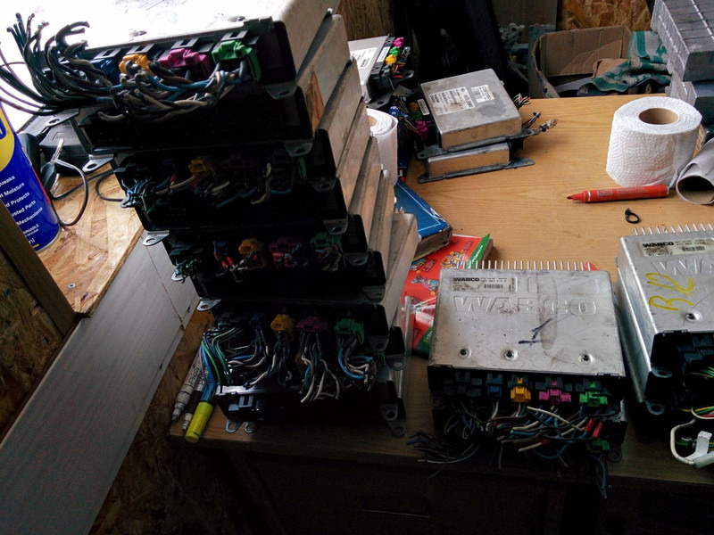 Scania WABCO -4460040850 .4S/4M-4460044230. 4460044040.6S/6M4460034160. - Единица за контрола: слика 4 Scania WABCO -4460040850 .4S/4M-4460044230. 4460044040.6S/6M4460034160. - Единица за контрола: слика 4