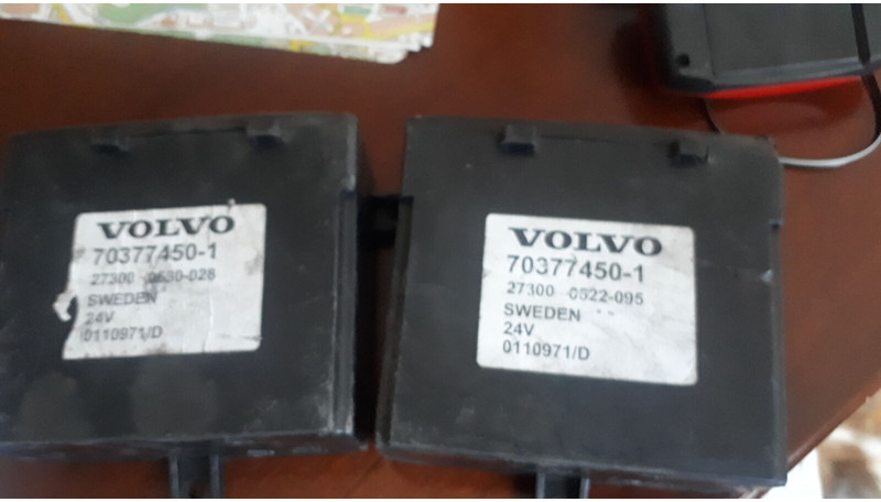 Volvo 20503188-P04.3195082-2 R03 - Единица за контрола: слика 2 Volvo 20503188-P04.3195082-2 R03 - Единица за контрола: слика 2