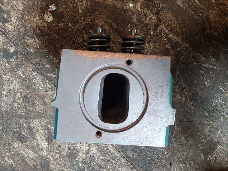 Volvo 8113069 - Блок на цилиндерот: слика 4 Volvo 8113069 - Блок на цилиндерот: слика 4