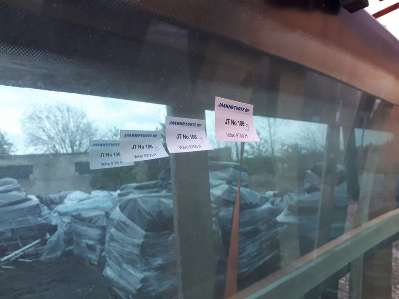 Volvo Carus 9700 - Прозорец и делови: слика 1 Volvo Carus 9700 - Прозорец и делови: слика 1