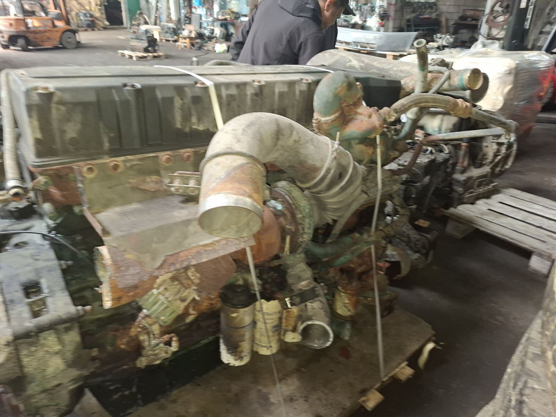 Volvo D12A - Мотор: слика 2 Volvo D12A - Мотор: слика 2