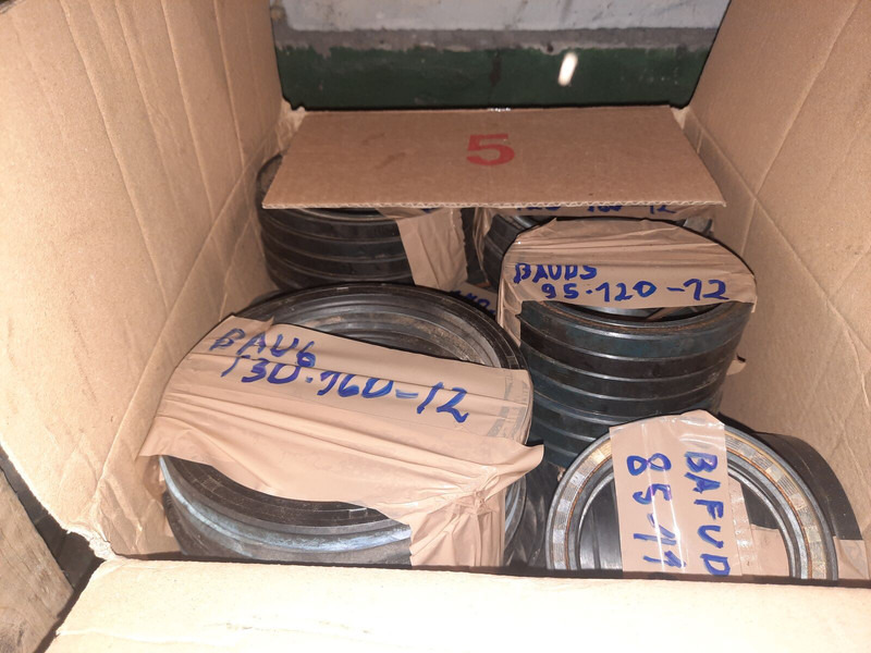 Volvo - Глава на тркало: слика 1 Volvo - Глава на тркало: слика 1