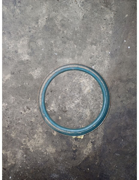 Volvo - Глава на тркало: слика 2 Volvo - Глава на тркало: слика 2