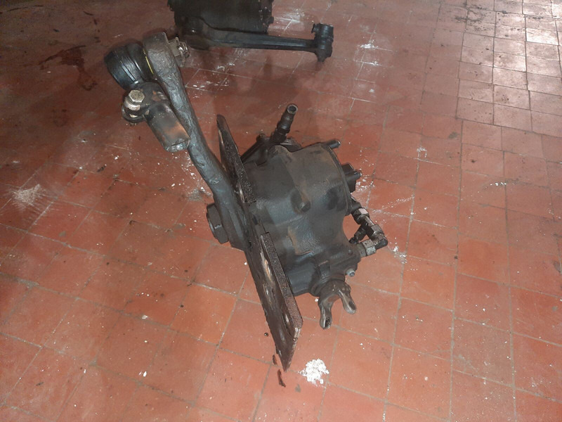 Volvo Scania Irizar. MAN. - Управувачки механизам: слика 4 Volvo Scania Irizar. MAN. - Управувачки механизам: слика 4