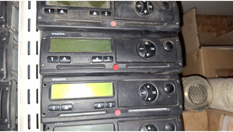Volvo Video system x-dmr 8 R8 Compact RJ45 - Електричен систем: слика 2 Volvo Video system x-dmr 8 R8 Compact RJ45 - Електричен систем: слика 2